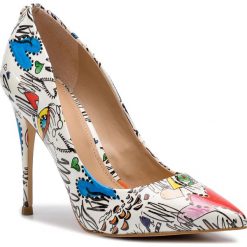 Szpilki GUESS - FL6OK3 PAF08 MULTI. Szpilki damskie marki Guess. Za 669.00 zł.