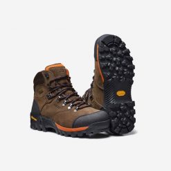 Buty Gore-tex Vibram Aigle Altavio wodoodporne. Buty sportowe męskie Aigle, z gore-texu, bez zapięcia, outdoorowe, gore-tex. Za 749.99 zł.