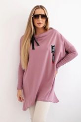 Bluza oversize z asymetrycznymi bokami ciemno różowa. Czerwone bluzy damskie KESI, l, bez wzorów, z bawełny, bez kaptura. Za 209.11 zł.