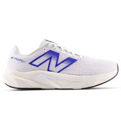 Buty męskie New Balance FuelCell Propel v5 MFCPRCZ5 – białe. Białe buty sportowe męskie New Balance, z gumy, bez zapięcia, do biegania. Za 599.99 zł.