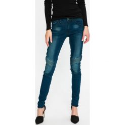 G-Star Raw - Jeansy 5622. Niebieskie jeansy damskie G-Star Raw. W wyprzedaży za 399.90 zł.