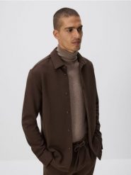 Gładka koszula slim fit - brązowy. Brązowe koszule męskie Reserved, l, bez wzorów, z bawełny, bez kołnierzyka, bez ramiączek. Za 129.99 zł.