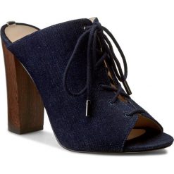 Klapki GUESS - Editt FLEDI1 DEN06 DNAVY. Niebieskie klapki damskie Guess, z materiału. W wyprzedaży za 349.00 zł.