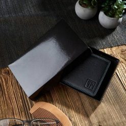 Paolo Peruzzi Portfel męski ze skóry z ochroną RFID T-69-BL. Brązowe portfele męskie Paolo Peruzzi, bez wzorów, ze skóry. Za 76.05 zł.