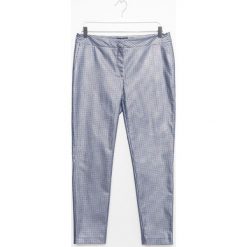 Simple - Spodnie. Spodnie materiałowe damskie marki Simple. W wyprzedaży za 199.90 zł.