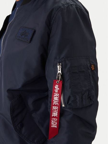 Alpha Industries Kurtka bomber MA-1 TTC Two Tone 126101 Granatowy Regular Fit. Niebieskie kurtki męskie Alpha Industries, l, bez wzorów, z syntetyku, bez kaptura. Za 486.99 zł.