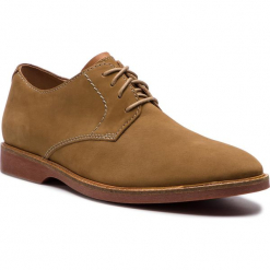 Półbuty CLARKS - Attlcus Lace 261361577 Sand Nubuck. Półbuty damskie marki Clarks. W wyprzedaży za 229.00 zł.