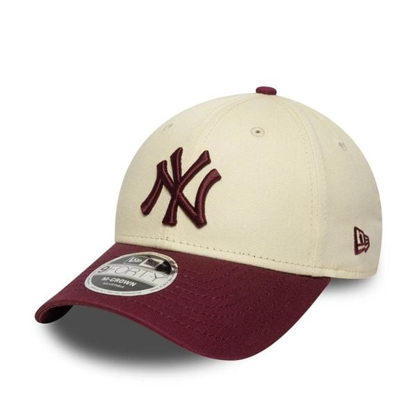 Czapka baseballowa New York Yankees Colour Block 9forty. Białe czapki i kapelusze męskie New Era, bez wzorów, sportowe. Za 159.00 zł.