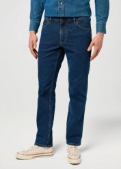 MESKIE SPODNIE WRANGLER GREENSBORO STONE RIVER 112371373. Spodnie materiałowe męskie Wrangler, l, bez wzorów, z jeansu. Za 219.99 zł.