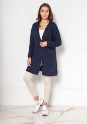 Czarny Niezapinany Sweter z Kapturem w Warkocze. Czarne kardigany damskie Lanti, l, bez wzorów, z materiału, bez kołnierzyka, bez ramiączek, z kapturem. Za 249.90 zł.