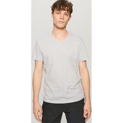 Gładki t-shirt - Jasny szar. T-shirty damskie Reserved. Za 24.99 zł.