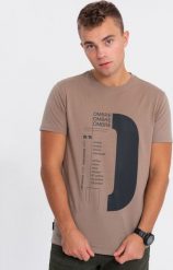Ombre T-shirt męski bawełniany z nadrukiem - jasnobrązowy V2 OM-TSPT-0166 S. Brązowe t-shirty męskie Ombre, m, bez wzorów, z bawełny, bez kołnierzyka. Za 29.99 zł.