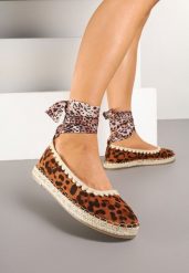 Panterkowe Espadryle ze Wzorzystym Wiązaniem Przy Kostce Zdobione Plecionką Lortevia. Espadryle damskie Renee, z aplikacjami, z zamszu, boho, bez obcasa, na obcasie, bez zapięcia. Za 89.99 zł.