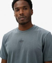 Superdry Micro Logo T-Shirt męski – Loose Fit, bawełna organiczna. Niebieskie t-shirty męskie Superdry., m, bez wzorów, z bawełny, bez kołnierzyka. Za 197.65 zł.