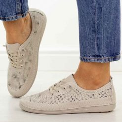 Beżowe ażurowe skórzane półbuty damskie S.Barski 7083. Brązowe półbuty damskie S.BARSKI, na jesień, w ażurowe wzory, z jeansu, casualowe, z okrągłym noskiem, bez obcasa, na płaskiej podeszwie, bez zapięcia. Za 229.00 zł.