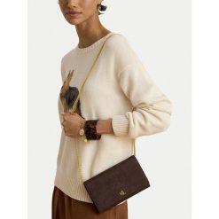 Torebka LAUREN RALPH LAUREN. Brązowe listonoszki damskie Lauren Ralph Lauren, bez wzorów, bez dodatków. Za 989.99 zł.