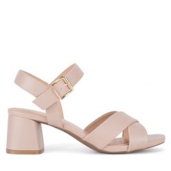 Sandały Clara Barson. Brązowe sandały damskie Clara Barson, bez wzorów, bez obcasa, na słupku, bez zapięcia. Za 99.99 zł.