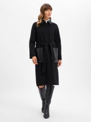 Marc Cain płaszcz wełniany Kobiety Wełna czarny, 42. Czarne płaszcze damskie Marc Cain, bez wzorów, z wełny, eleganckie, bez kaptura. Za 3,449.95 zł.