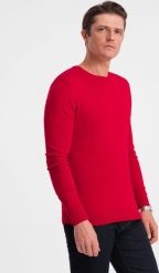 Ombre Klasyczny sweter męski z okrągłym dekoltem - czerwony V5 OM-SWBS-0106 L. Czerwone bluzy męskie Ombre, l, bez wzorów, bez kołnierzyka. Za 119.99 zł.