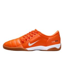 Buty do chodzenia dla dorosłych Nike Total 90 3 SP Safety Orange. Brązowe obuwie sportowe damskie Nike, bez wzorów, z gumy, trekkingowe. Za 795.00 zł.