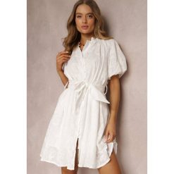 Biała Sukienka z Bawełny Halpy. Białe sukienki damskie Renee, na imprezę, na lato, m, bez wzorów, z bawełny, eleganckie, bez kołnierzyka, bez ramiączek, mini, dopasowane. Za 169.99 zł.