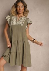 Zielona Bawełniana Sukienka Boho Ozdobiona Haftami Eviriella. Zielone sukienki damskie Renee, na co dzień, na lato, l, z aplikacjami, z bawełny, boho, bez kołnierzyka, bez ramiączek, midi. Za 89.99 zł.