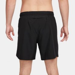 Szorty Nike Dri-FIT Challenger 7 BF czarne. Czarne krótkie spodenki sportowe męskie Nike, m, bez wzorów, z materiału, do biegania, dri-fit (nike). Za 196.65 zł.