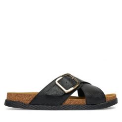 Klapki Lasocki. Czarne klapki damskie Lasocki, bez wzorów, bez obcasa. Za 159.99 zł.