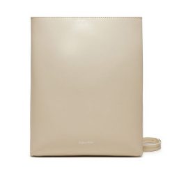 Torebka Calvin Klein. Listonoszki damskie Calvin Klein, bez wzorów, bez dodatków. Za 759.99 zł.