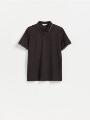 Bwełniana koszulka polo slim - ciemnobrązowy. Brązowe koszulki polo męskie Reserved, l, bez wzorów, z bawełny, bez ramiączek. Za 79.99 zł.