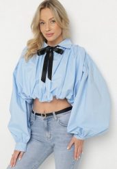 Niebieska Bawełniana Koszula o Bufiastym Kroju z Kokardą w Stylu Retro Drulla. Niebieskie bluzki damskie Born2be, uniwersalny, bez wzorów, z bawełny, eleganckie, bez kołnierzyka, bez ramiączek. Za 139.99 zł.