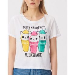 T-shirt Purrrfect milkshake - Biały. Białe t-shirty damskie Sinsay, l, bez wzorów, bez kołnierzyka. W wyprzedaży za 7.99 zł.