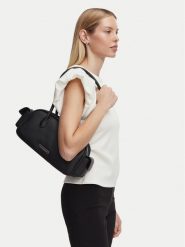KARL LAGERFELD Torebka B3W30119 Czarny. Czarne torebki do ręki damskie KARL LAGERFELD, bez wzorów, ze skóry, bez dodatków. Za 807.99 zł.