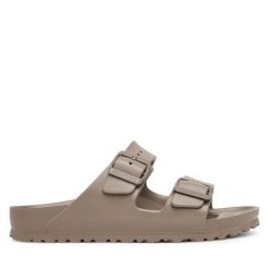 Klapki Birkenstock. Brązowe klapki damskie Birkenstock, bez wzorów, bez obcasa. Za 249.99 zł.