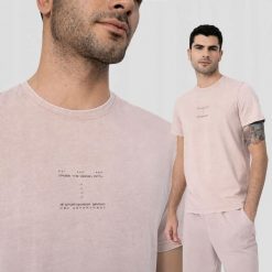 T-SHIRT MĘSKI 4F KOSZULKA SPORTOWA BAWEŁNIANA TTSHM296. Czerwone koszulki sportowe męskie 4f, m, bez wzorów, z bawełny, sportowe, bez kołnierzyka. Za 66.39 zł.
