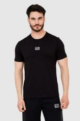 EA7 Czarny t-shirt męski z naszywką z logo, Rozmiar XXL. Czarne t-shirty męskie EA7 Emporio Armani, m, z aplikacjami, bez kołnierzyka. W wyprzedaży za 190.99 zł.