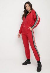 Czerwony Komplet Dresowy Zdobiony Kolorowym Lampasem Spodnie i Bluza z Kapturem Neviantha. Czerwone bluzy damskie Born2be, l, z aplikacjami, z dresówki, z kapturem. Za 109.99 zł.