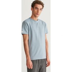 Prążkowany t-shirt - Niebieski. T-shirty męskie marki Giacomo Conti. W wyprzedaży za 39.99 zł.