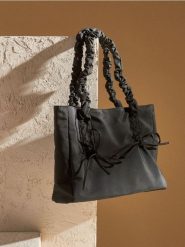 Torebka tote z dekoracyjnymi kokardami - czarny. Czarne torebki do ręki damskie Sinsay, bez wzorów, bez dodatków. Za 49.99 zł.