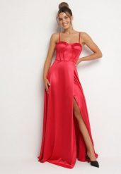 Czerwona Rozkloszowana Sukienka na Ramiączkach z Gorsetowym Wiązaniem Katilian. Czerwone sukienki damskie Born2be, na imprezę, m, bez wzorów, eleganckie, bez kołnierzyka, bez ramiączek, maxi, dopasowane. Za 189.99 zł.
