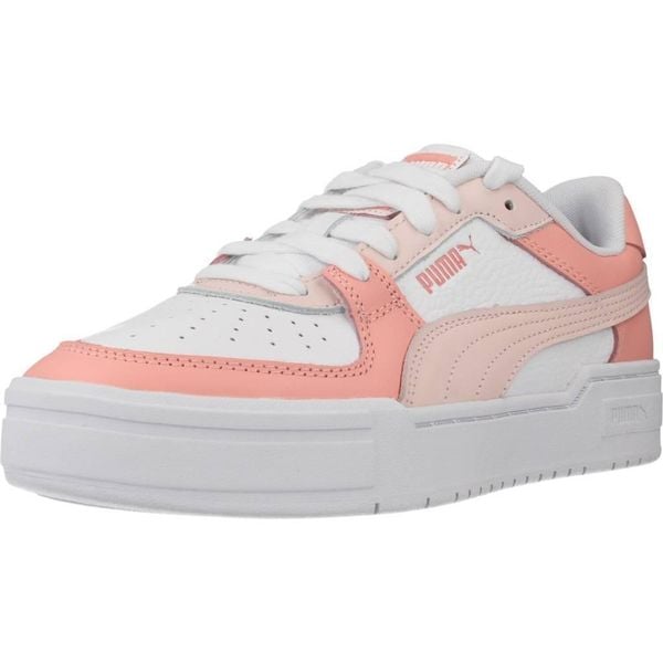 Buty PUMA YELLOW CA PRO CLASSIC Biały. Białe obuwie sportowe damskie Puma, trekkingowe. Za 280.99 zł.
