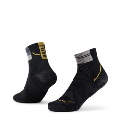 Skarpety biegowe Buff Coolnet Quarter Sock CQ - graphite 36-38. Czarne skarpety damskie Buff, bez wzorów, z elastanu. Za 98.99 zł.