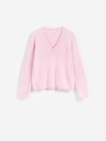 Wełniany sweter - pastelowy róż. Czerwone swetry damskie Reserved, l, bez wzorów, z wełny, bez kołnierzyka, bez ramiączek, bez kaptura. Za 259.99 zł.