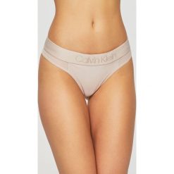 Calvin Klein Underwear - Stringi. Stringi damskie marki Calvin Klein Underwear. Za 119.90 zł.