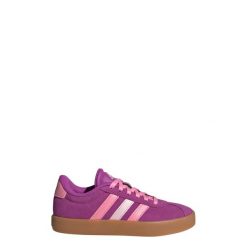 Buty VL Court 3.0. Czerwone obuwie sportowe damskie Adidas, bez wzorów, z zamszu, trekkingowe. Za 229.00 zł.
