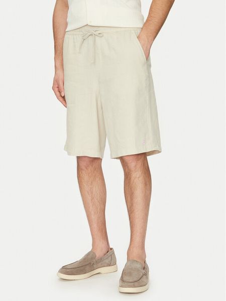 Guess Szorty materiałowe F5GD00 WH4J0 Zielony Regular Fit. Zielone szorty męskie Guess, m, z aplikacjami, z bawełny. Za 349.99 zł.