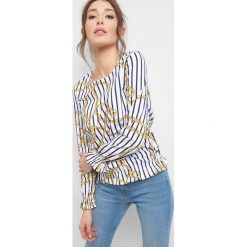 Balonowa koszulka ze wzorem. T-shirty damskie marki Orsay. W wyprzedaży za 40.00 zł.