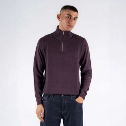 Marcus męski T-SHIRT STRIK Langdon Half Zip DARK PLUM 21-200161 8013. T-shirty męskie MARCUS, m, bez wzorów, bez kołnierzyka. Za 79.99 zł.