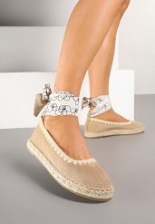 Ciemnobeżowe Espadryle ze Wzorzystym Wiązaniem Przy Kostce Zdobione Plecionką Lortevia. Brązowe espadryle damskie Renee, z aplikacjami, z zamszu, boho, bez obcasa, na obcasie, bez zapięcia. Za 59.99 zł.