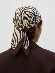 Wzorzysta apaszka - ciemnobrązowy. Brązowe szaliki i chusty damskie Reserved, bez wzorów. Za 49.99 zł.